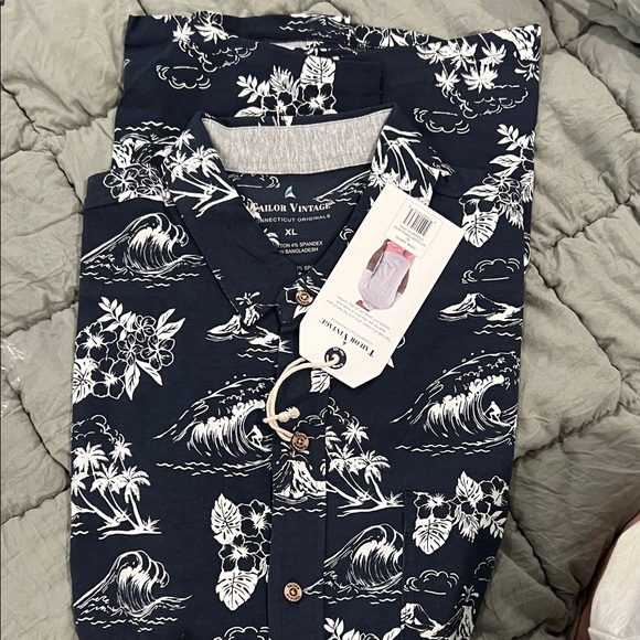 Tailor Vintage Navy and White Hawaiian Shirt - Picture 1 of 5